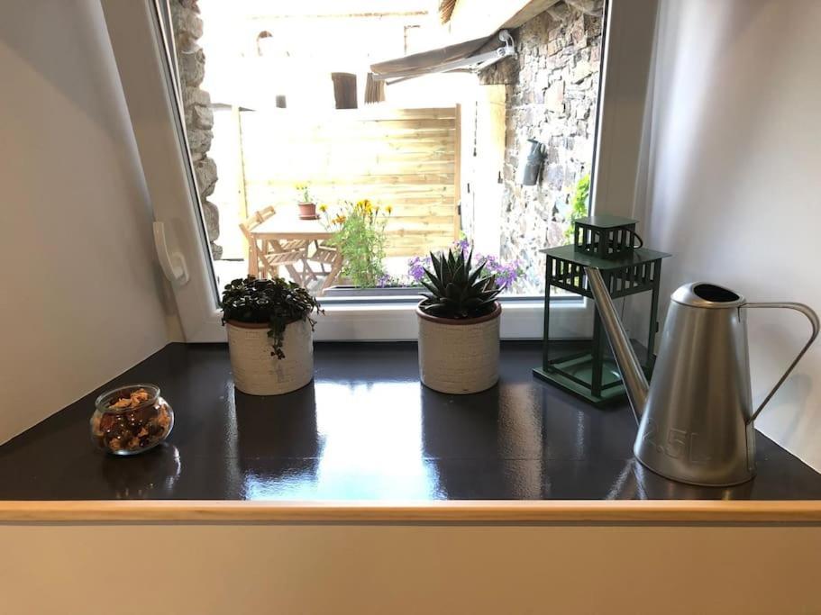 Gite De L'Hotel Castel Couvains  Экстерьер фото